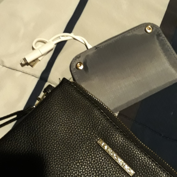 Wristlet - Picture 3 of 3